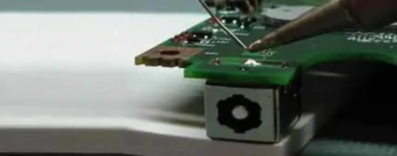 Broken laptop plug repair