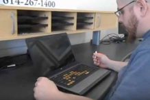 How to replace the Keyboard on Hewlett-Packard HP laptop