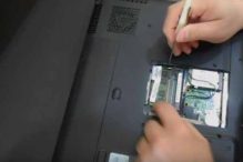 How to replace RAM on Hewlett-Packard HP laptop